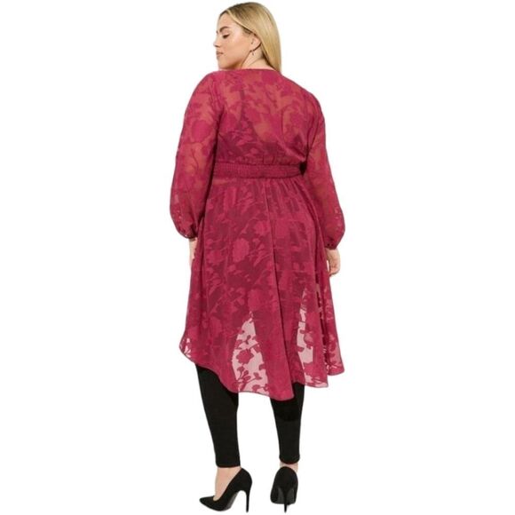 NEW TORRID Plus Size LongSleeve Burgundy Chiffon Clip Dot Extreme Hi-Lo Top. - Picture 9 of 16